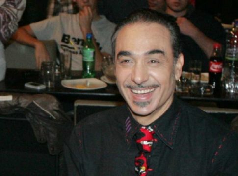 Αποκάλυψη «βόμβα» για τον Νότη Σφακιανάκη: «Έχει χωρίσει, αλλάζει τηλέφωνο κάθε τρεις και λίγο»