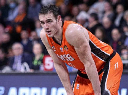 Υπέγραψε τριετές συμβόλαιο στη Μονακό ο Τέρι Τάρπεϊ (pic)