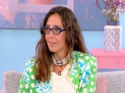 «Στα ναρκωτικά βρήκα μία τρέλα, ήθελα να διαφέρω! Στα 18 είχα σπίτι μόνη μου, μπαινόβγαιναν dealers… Αρχισα να πίνω κόκες μόνη μου» – Εξομολόγηση ψυχής από την Μαρία Ελένη Λυκουρέζου (vid)
