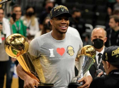 Σαν Σήμερα: Η μέρα που ο Γιάννης Αντετοκούνμπο έγραψε ιστορία (pic, vids)