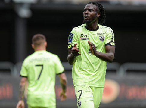 Εκπληξη από τη Γαλλία για την ΑΕΚ