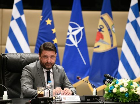 Σαρώνει τα στρατόπεδα για πυρασφάλεια ο Χαρδαλιάς – Το πρόγραμμα των ελέγχων