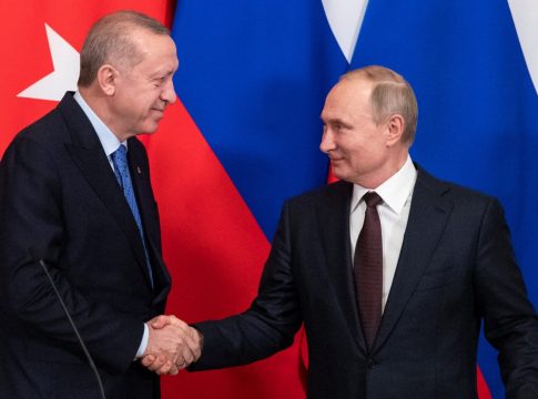 Επίσκεψη Πούτιν στην Τουρκία προαναγγέλλει ο Ερντογάν