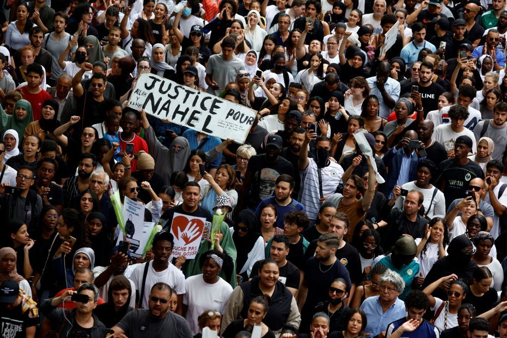 Δικαστική απαγόρευση διαδηλώσεων εναντίον της αστυνομικής βίας – «Περιστέλλουν θεμελιώδη δικαιώματα»