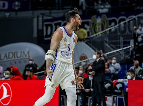 Συνεχίζει και την νέα σεζόν στη Ρεάλ ο Ρούντι Φερνάντεθ (pic, vid)