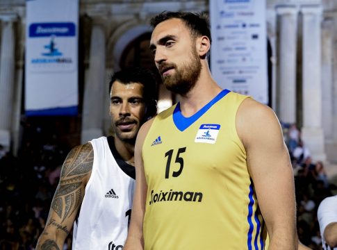 Μιλουτίνοφ: «Πάντα το ήξερα πως θα επιστρέψω, πόνεσα με την αποχώρηση του Βεζένκοφ» (vid)