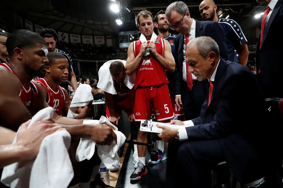 Μεσίνα: «Να μην σταματήσουν τις διαβουλεύσεις FIBA και  Euroleague, αν δεν βρουν λύση σε αυτό το χάος»