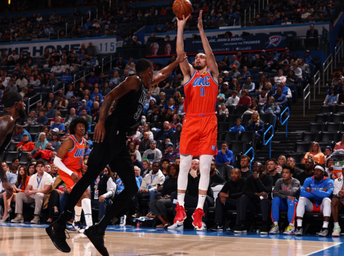 Έκλεισαν Σάριτς οι Γουόριορς