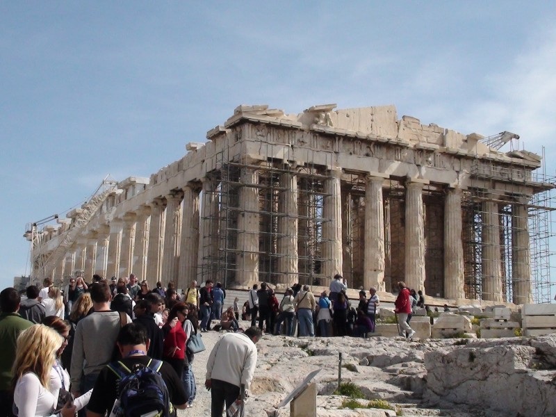 Σκέψεις για όριο επισκεπτών στην Ακρόπολη