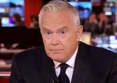 BBC: Ο Huw Edwards είναι ο παρουσιαστής που κατηγορείται για σεξουαλικό σκάνδαλο με ανήλικο