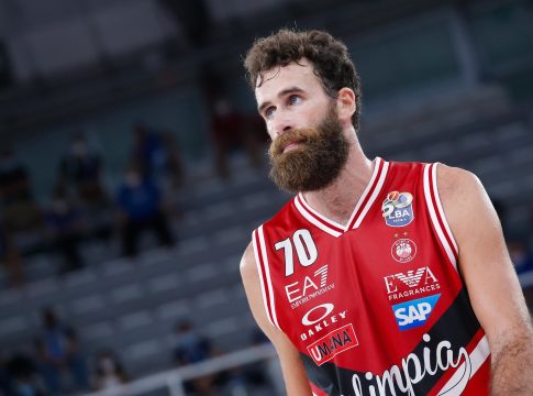 Το «αντίο» του Ολυμπιακού στον Ντατόμε: «Ένας μεγάλος αθλητής με θεϊκές αρετές!»