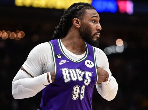 Στους Μπακς για ακόμα έναν χρόνο ο Κράουντερ