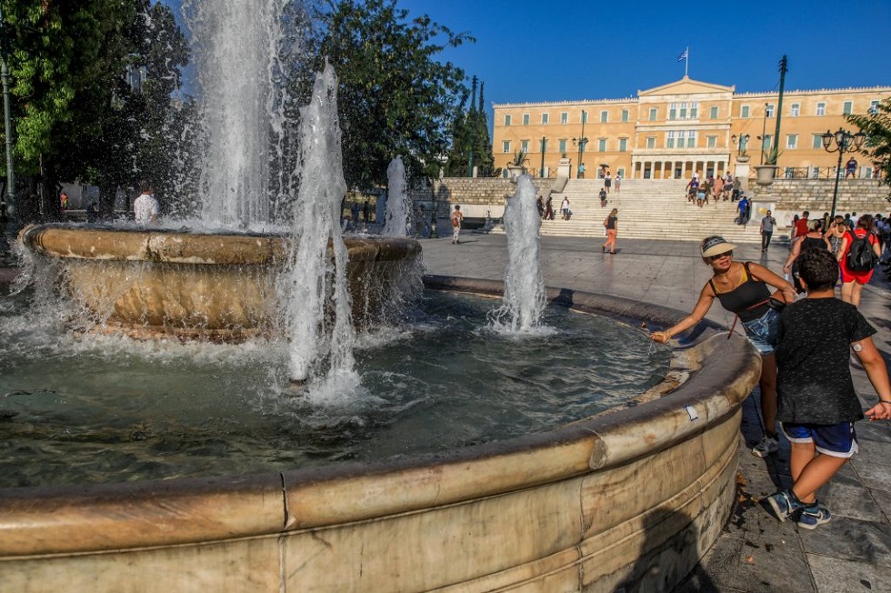 Σάκης Αρναούτογλου: Η θερμοκρασία ανά ημέρα στον παρατεταμένο καύσωνα – Ποιες μέρες θα «καούμε»