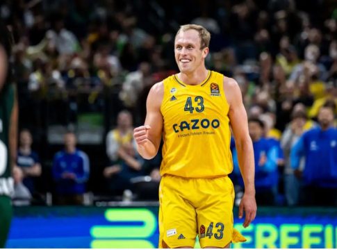 Η αλλαγή του Σλούκα με… τον Σίκμα   και ο Σάσα, 2άρια από την Αμερική