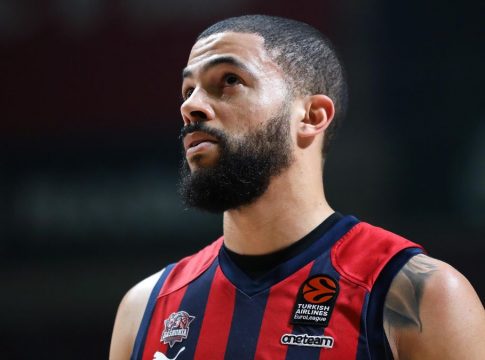 Οριστικό: Στην Εφές ο Τόμπσον