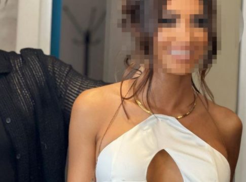 Πρόταση γάμου σε διάσημη Ελληνίδα τραγουδίστρια πάνω στην πίστα – Γονάτισε μπροστά σε 1000 άτομα και…