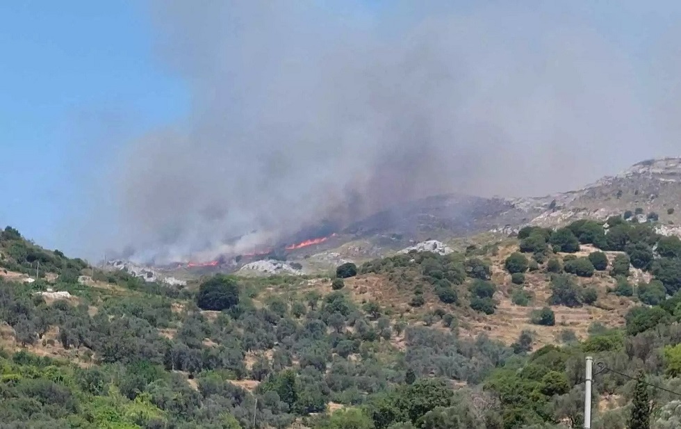 Φωτιά στη Νάξο: Οριοθετήθηκε η πυρκαγιά – Κάηκαν 2.000 στρέμματα