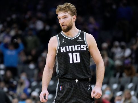 Συμφώνησε για νέο συμβόλαιο με τους Κινγκς ο Σαμπόνις (pic)