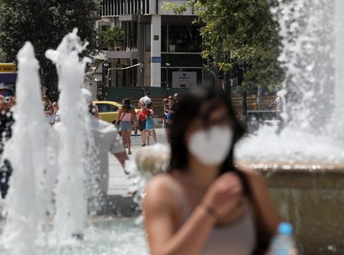 Συναγερμός για το κύμα καύσωνα – Έκτακτα μέτρα και αγωνία για τις αντοχές βασικών υποδομών