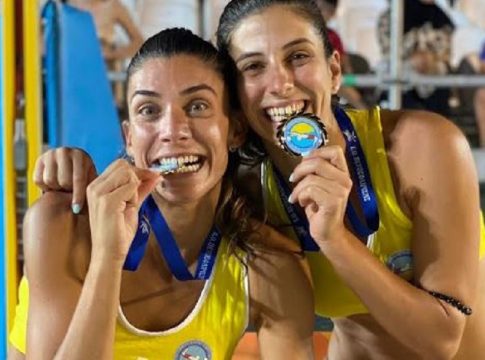 Χρυσό Μετάλλιο για την ομάδα Beach Volley  που στηρίζει η Chillbox!