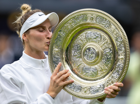 Βοντρούσοβα – Ζαμπέρ 2-0: Θριαμβεύτρια στο Wimbledon η Τσέχα (pics, vid)