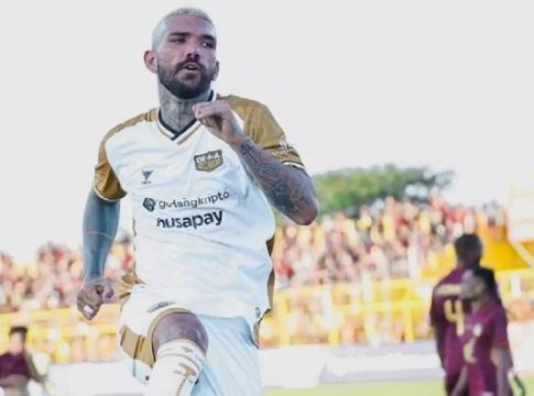 Κολοβός: Άνοιξε λογαριασμό στη Ινδονησία