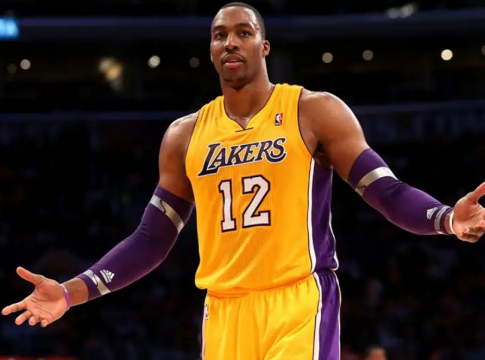 Χαμός με τον Ντουάιτ Χάουαρντ: Κατηγορείται για σεξουαλική παρενόχληση σε άνδρα