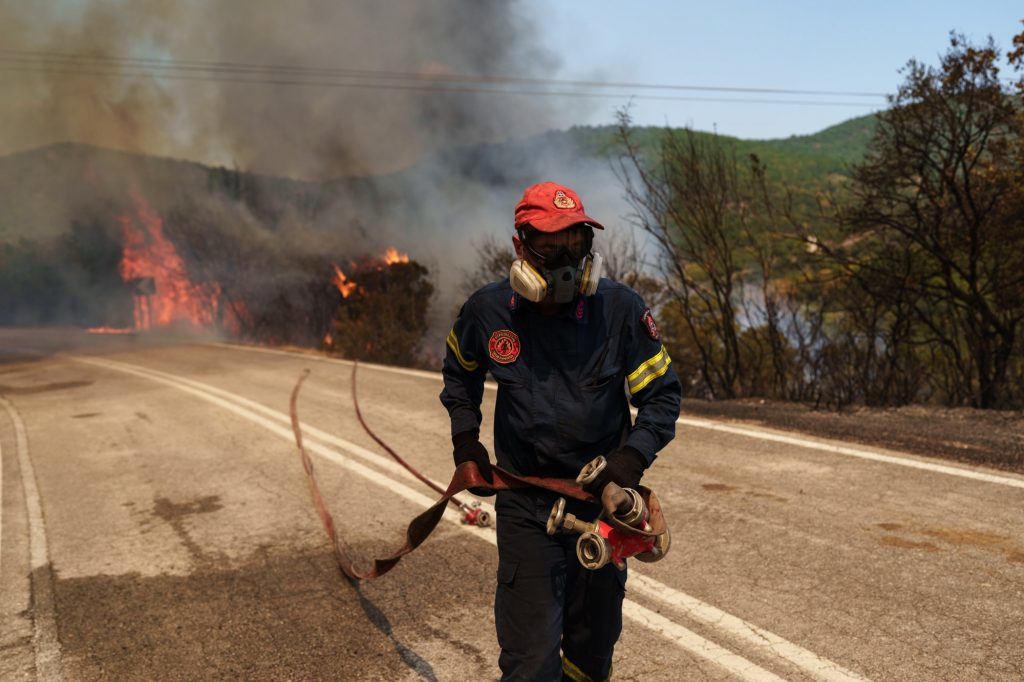 Φωτιά στον Έβρο: Εκκενώνονται η Λευκίμμη και ξανά τα Κασσιτερά Ροδόπης – Μήνυμα του 112