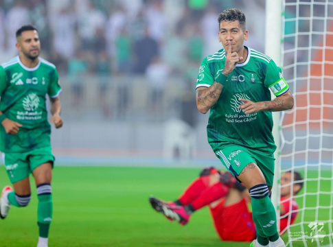 Τρομερός στο ντεμπούτο του με την Αλ Αχλί ο Φιρμίνο, πέτυχε χατ τρικ (vid)