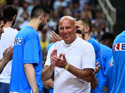 Βάλτε τον Γκάλη στο αεροπλάνο!