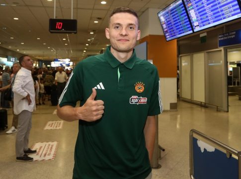 Στην Ελλάδα και ο Κάιλ Γκάι (pic)