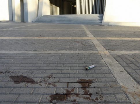 Ανθρωποκυνηγητό για τον δολοφόνο του Μιχάλη – Άφησε DNA στο θύμα, «βρίσκεται ανάμεσα στους προσαχθέντες» (vids)