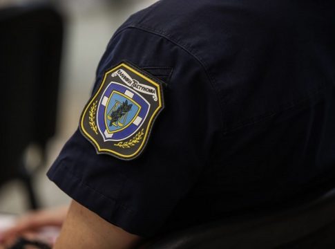 Σε διαθεσιμότητα ο αξιωματικός της ΕΛ.ΑΣ. που συνελήφθη για εκβιασμούς