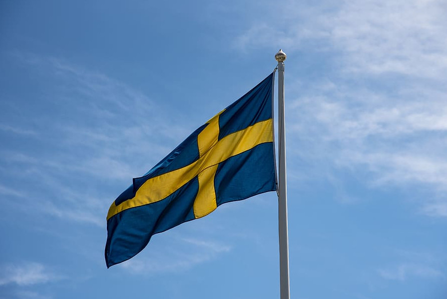 Ένοπλη επίθεση στο σουηδικό προξενείο στη Σμύρνη – Μία σοβαρά τραυματίας