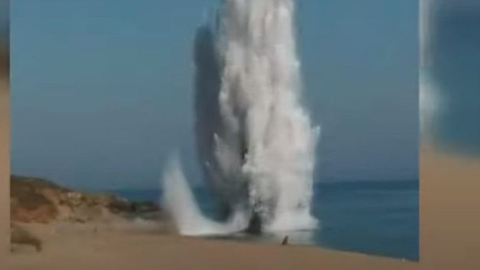 Κωνσταντινούπολη: Η στιγμή της ελεγχόμενης έκρηξης 30 οβίδων δίπλα σε παραλία – Βίντεο ντοκουμέντο