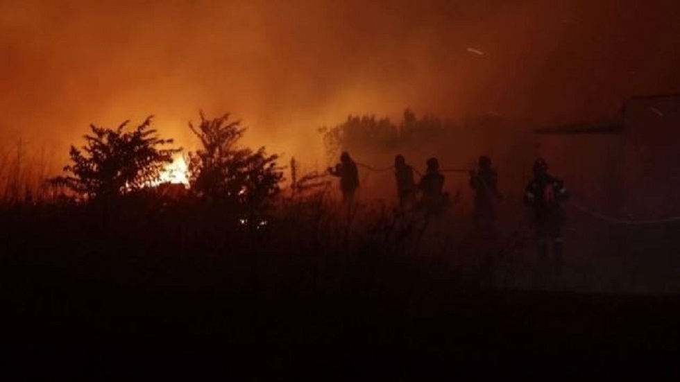 Φωτιά στην Αλεξανδρούπολη: «Λάβαμε μήνυμα εκκένωσης στις 3 το ξημέρωμα – Εκατοντάδες άνθρωποι εγκατέλειψαν τα σπίτια τους»