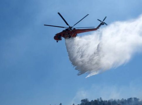 Συναγερμός στην Πυροσβεστική: Φωτιά στο Γραμματικό – Σηκώθηκαν και εναέρια μέσα