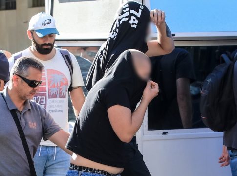 Νέα Φιλαδέλφεια: «Φοβούνται τον άγραφο νόμο των φυλακών» – Τι δήλωσε δικηγόρος των Κροατών χούλιγκαν