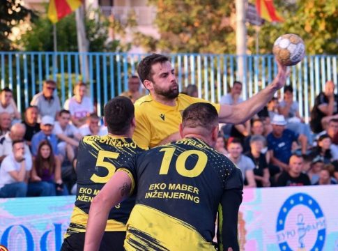 Ξεκίνημα με νίκη στο τουρνουά της Στρούγκα για την ΑΕΚ, 26-25 την Πάντσεβο