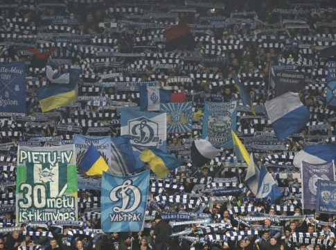 Απίστευτο θράσος: Οι οπαδοί της Ντιναμό Κιέβου στηρίζουν τους χούλιγκανς της Ντιναμό Ζάγκρεμπ (pics)