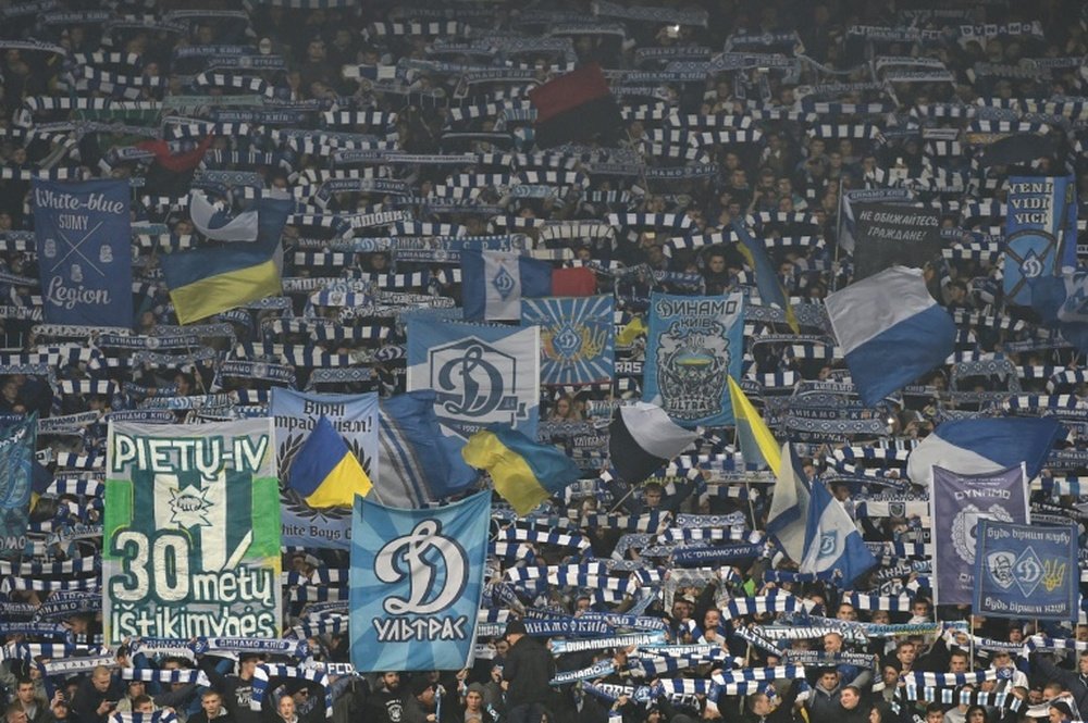 Απίστευτο θράσος: Οι οπαδοί της Ντιναμό Κιέβου στηρίζουν τους χούλιγκανς της Ντιναμό Ζάγκρεμπ (pics)