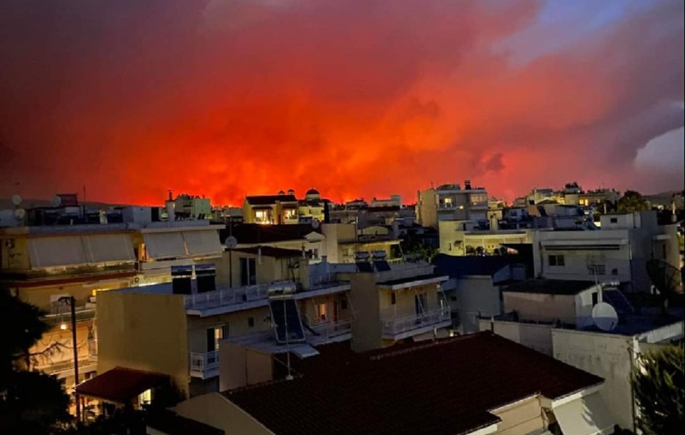 Φωτιά στην Αλεξανδρούπολη: Νεκρός μετανάστης στη Λευκίμμη – Προς εκκένωση το νοσοκομείο της πόλης