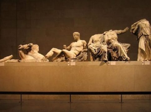 Financial Times: «Η σιωπή από την Αθήνα για τις εξελίξεις στο Βρετανικό Μουσείο δείχνει συμφωνία»