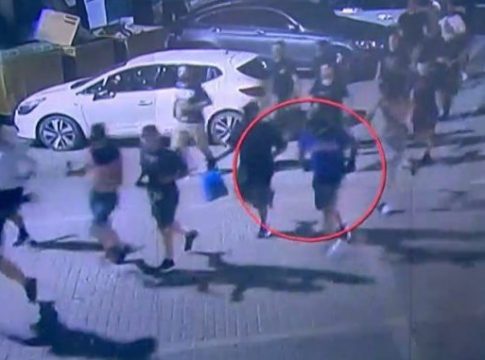 Νέα Φιλαδέλφεια: Αγώνας δρόμου για να βρεθεί ο δολοφόνος του Μιχάλη – Συγκλονίζουν τα ντοκουμέντα από τη στιγμή της επίθεσης