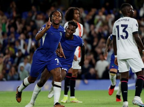 Τσέλσι – Λούτον 3-0: One Στέρλινγκ show και πρώτη νίκη για τους Μπλε