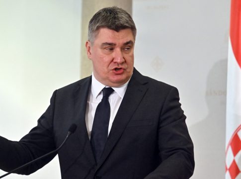 Προέδρος Κροατίας: «Σκόρπισαν τους 100 Κροάτες στις φυλακές για να χτυπηθούν, αντιμετωπίζονται ως αιχμάλωτη μονάδα»