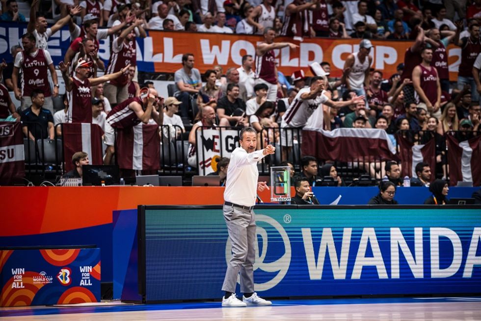 Μπάνκι: «Φαίνεται πως οι κανόνες της FIBA λειτουργούν για όλους, αλλά όχι για όλους»