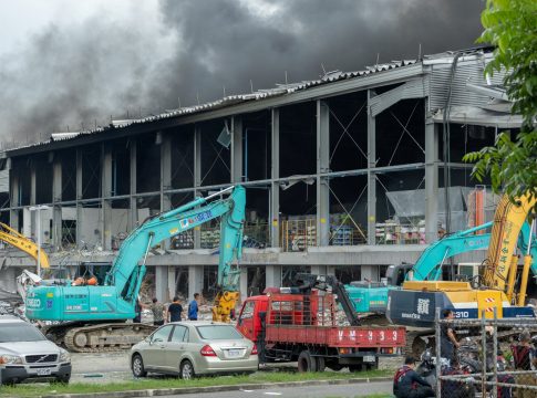 Φωτιά στην Ταϊβάν: Έξι νεκροί και τουλάχιστον 100 τραυματίες από πυρκαγιά σε εργοστάσιο