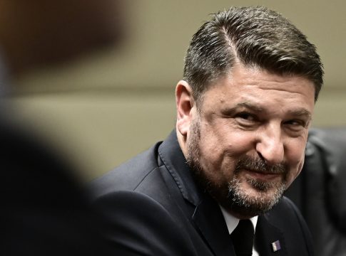 Ο Νίκος Χαρδαλιάς αποκάλυψε πού έχει κάνει γυμνός μπάνιο