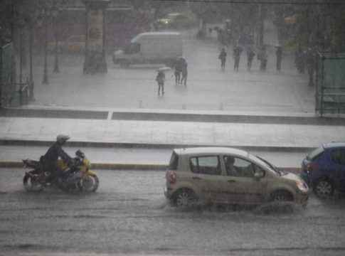 Προ των πυλών η κακοκαιρία: Έρχεται σε τρεις φάσεις – Πότε θα «χτυπήσει» την Αττική